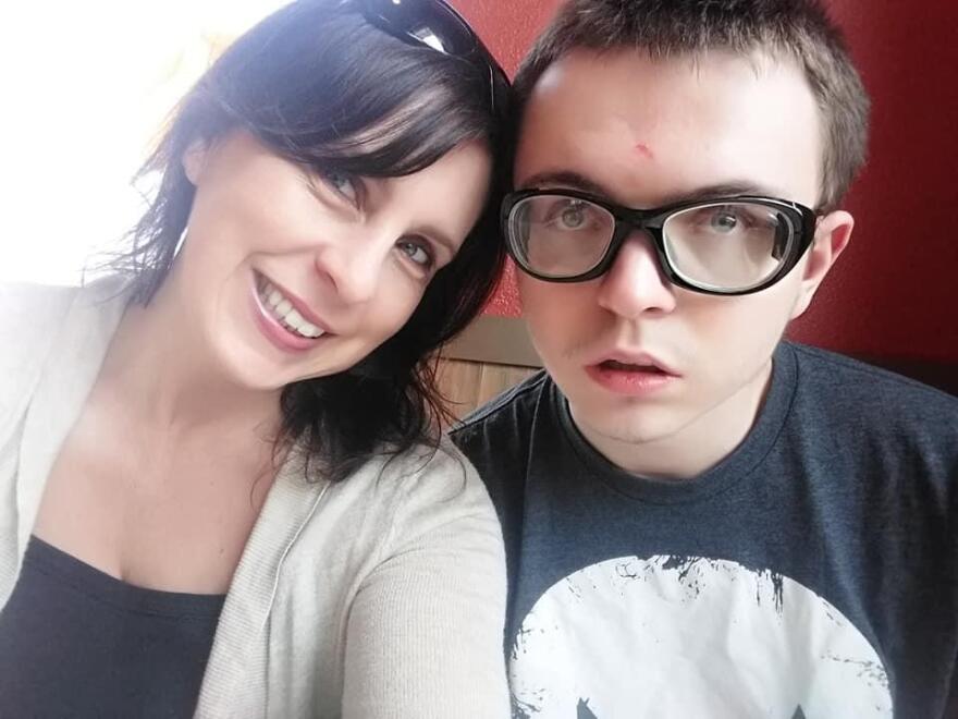 Jerri Lynn Sparks poses with her son, Jared, during a visit to a restaurant in 2018. CREDIT JERRI LYNN SPARKS