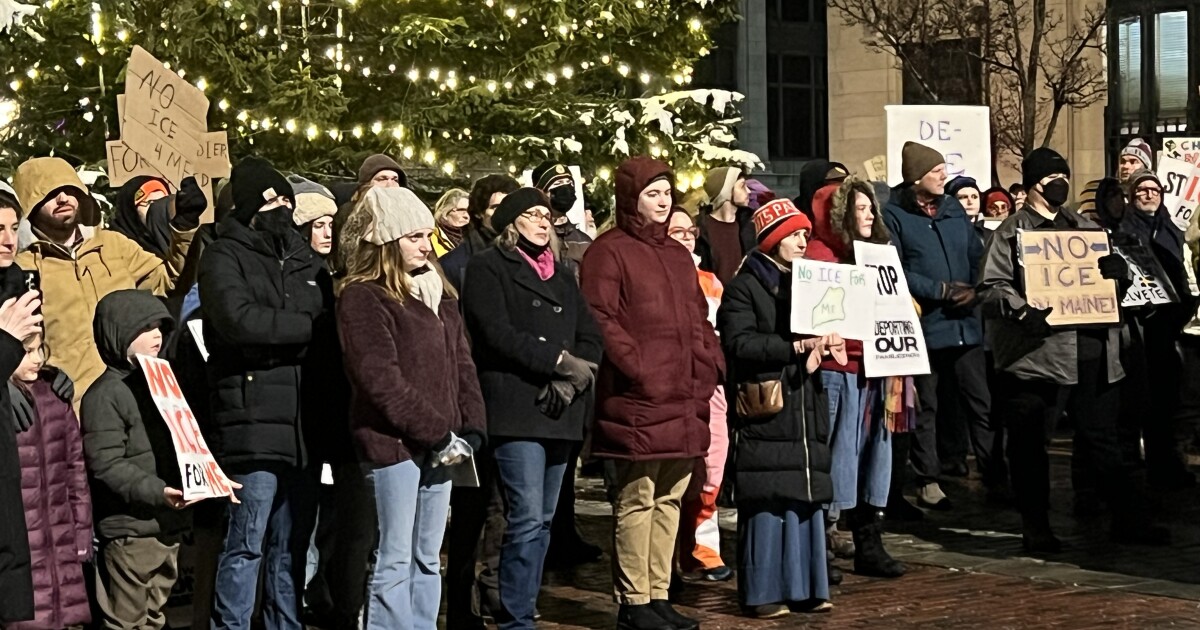 Anti-ICE protest in Portland draws hundreds amid heightened rumors of increased federal presence