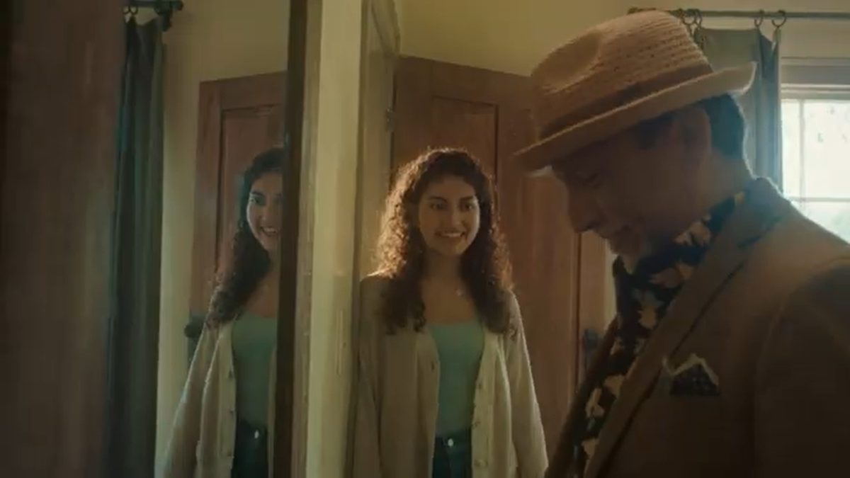 A new ad pursues Hispanic families with an Alzheimer's awareness message - Vimarsana News