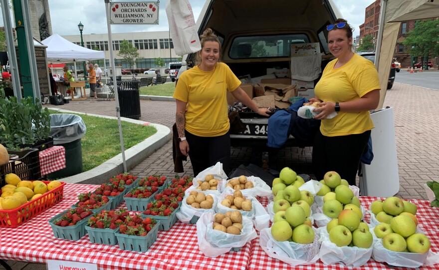 farmers_market_youngman_orchards.jpg