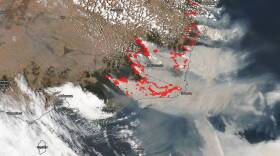 NASA satellite imagery from January 4, 2020 showing smoke and fire locations in eastern Australia.