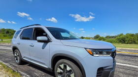 2026 Honda Pilot AWD Elite right front