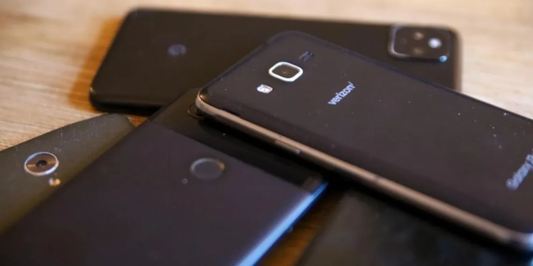 Pritzker wants Illinois to be latest state to ban cellphones in ...