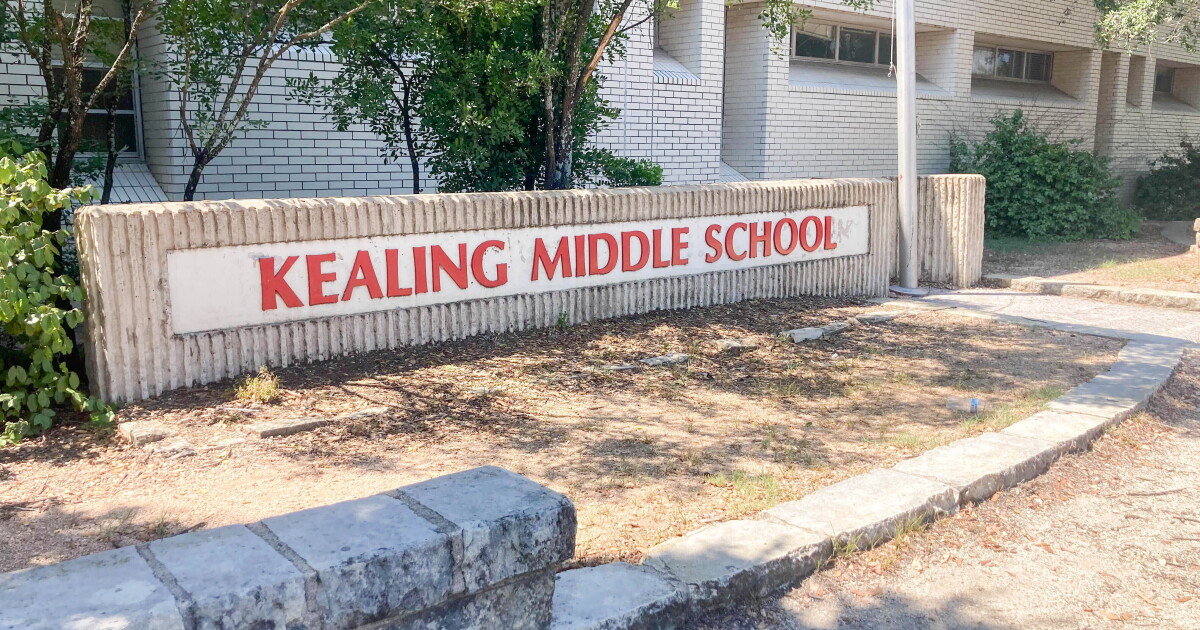 Austin ISD’s Kealing Middle School remains closed after a fire KUT