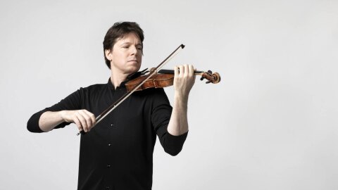 Violinist Joshua Bell plays a violin.
