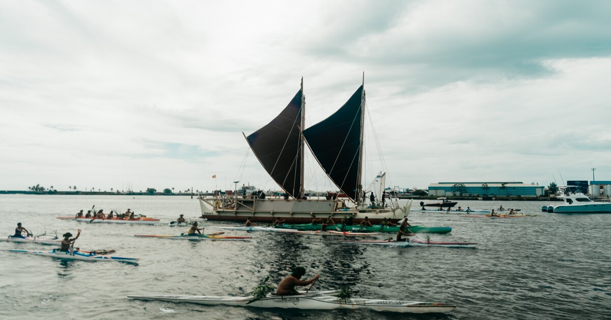 'It's the return of family': Hōkūleʻa rejoins its Tahitian wayfinding community