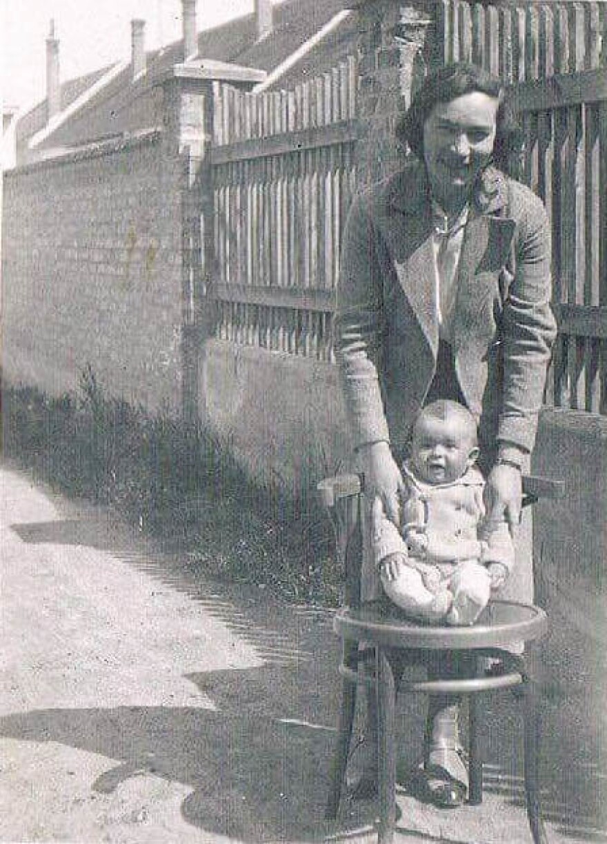 Dena Kohleriter's great-aunt, Roszi Polacsek, and her daughter.