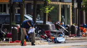 Ashlee Rezin/Chicago Sun-Times via AP