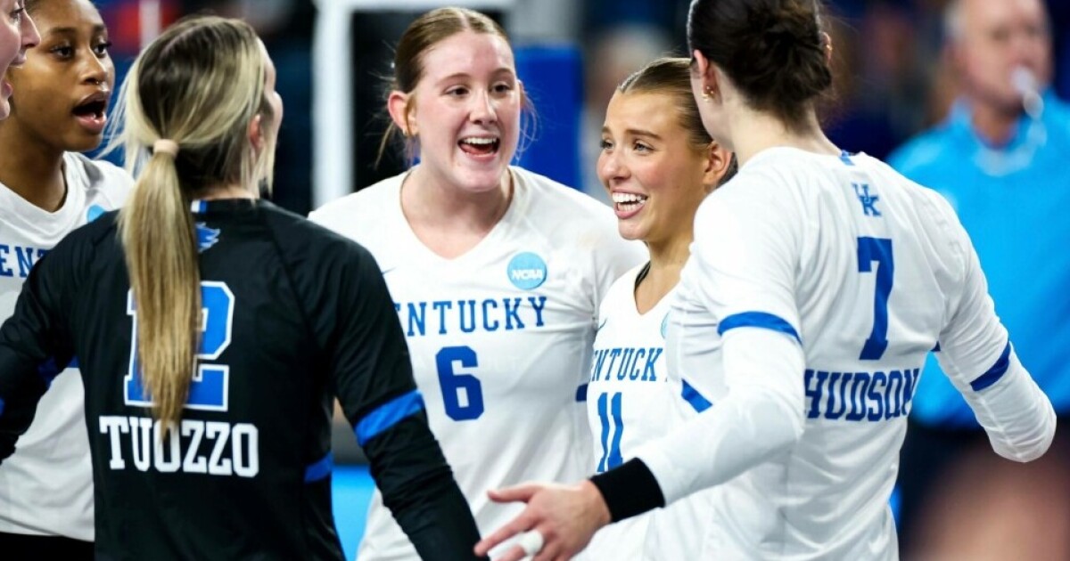 DeLeye’s 14 Kills and Tuozzo’s 19 Digs Advance Kentucky in NCAAT