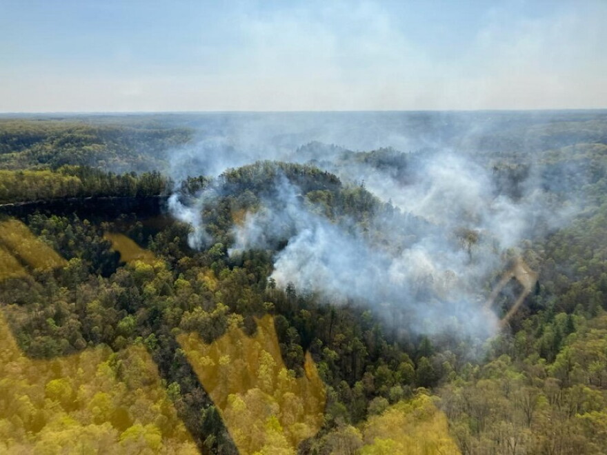 A fire at Natural Bridge State Resort Park/Nature Preserve has led to the closure of all trails and the skylife.