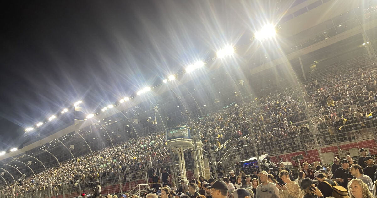 Race fans honor Kyle Busch at Charlotte Motor Speedway