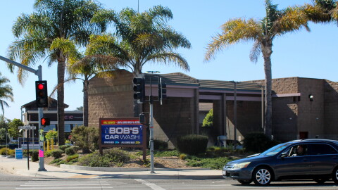 Bob's Car Wash in Arroyo Grande, CA.
