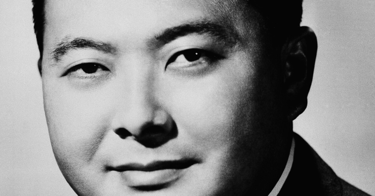Sen Inouye Sen. Inouye, A War Hero Who Broke Barriers, Dies At 88 | KGOU ...