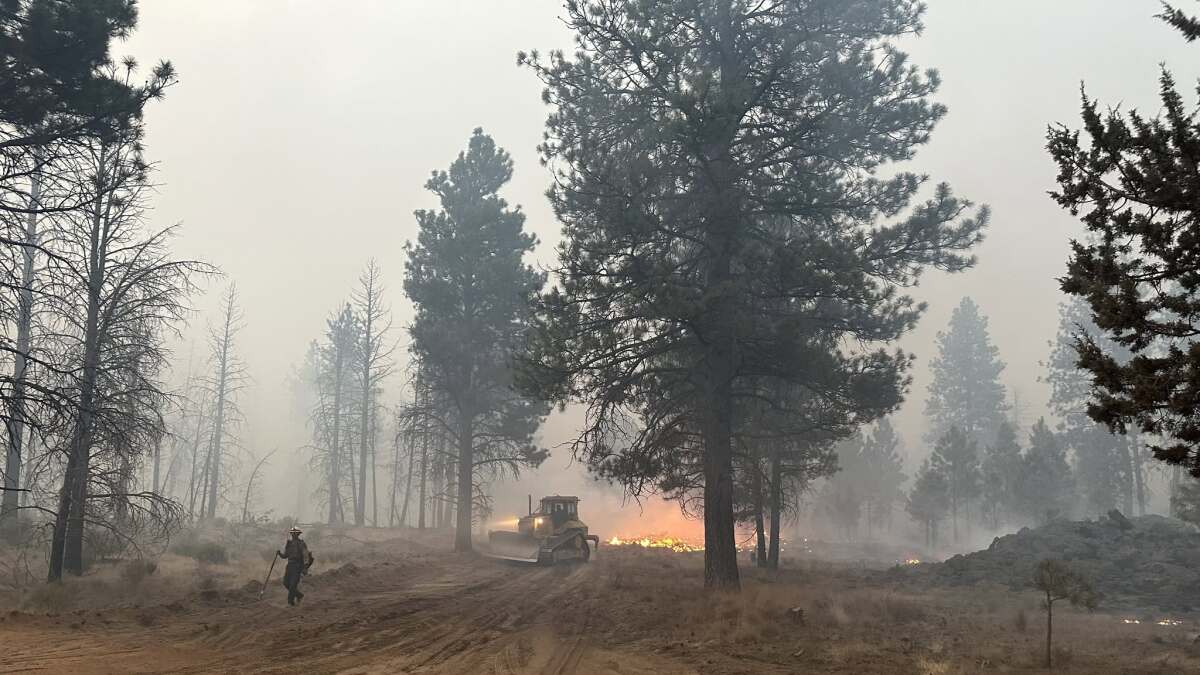 Akawa Butte Fire evacuations continue as fire burns over 26,000 acres