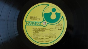 <strong><em></em></strong><strong>Harvest Records</strong><br />(<em>Meddle</em> by Pink Floyd, 1971)