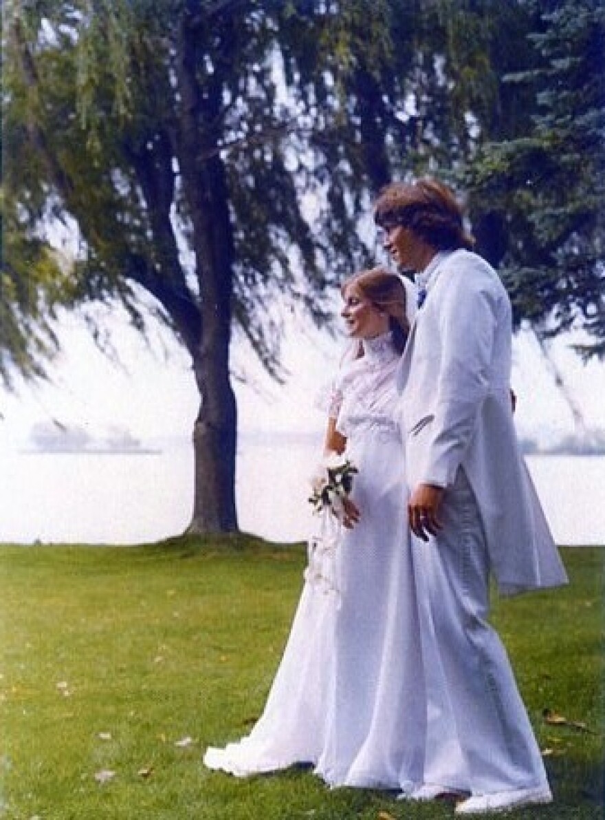 Lea and Bandy were married in 1981.