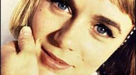 Former Belle and Sebastian singer Isobel Campbell emulates the haunted, melancholic tone of late-'60s British folk.