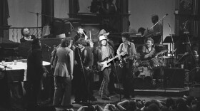 The Band with Bob Dylan and other guests performing "I Shall Be Released" at the Last Waltz.