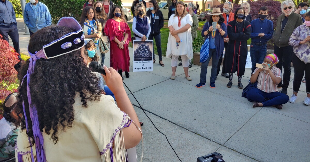 Hamptons Land Deal With Shinnecock Tribe Would Preserve Sacred Burial Site