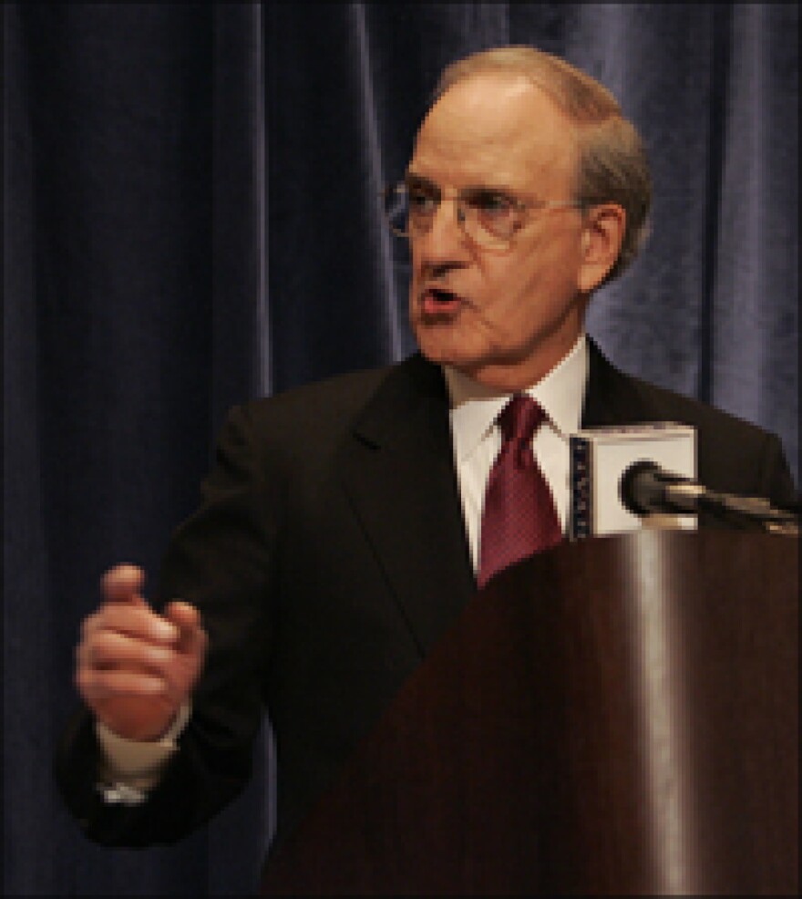 Former Senate Majority Leader George Mitchell announces the results of his investigation into the use of performance-enhancing drugs in baseball at a New York news conference on Thursday.