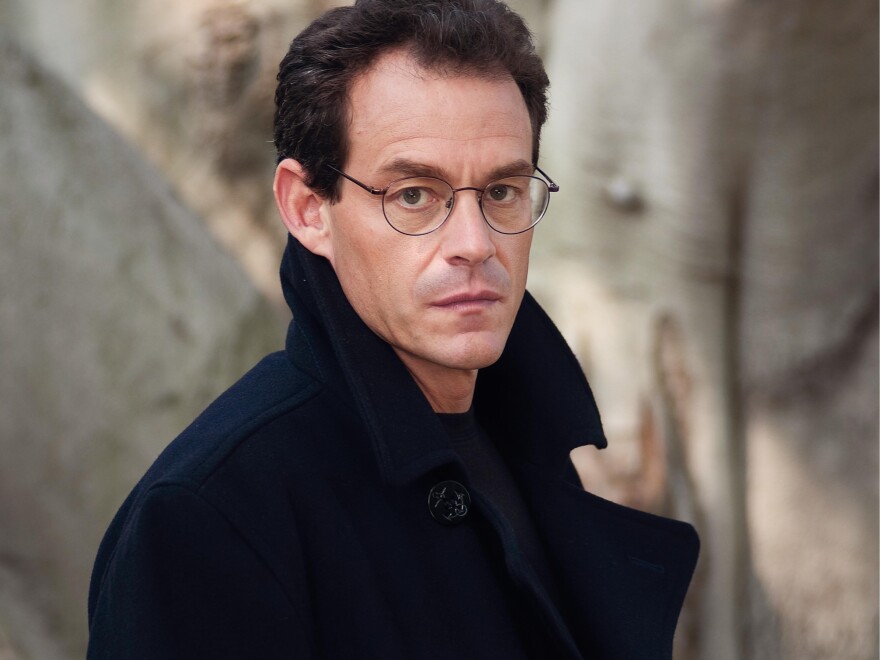 Before becoming a novelist, Daniel Silva worked as a journalist for United Press International and CNN.