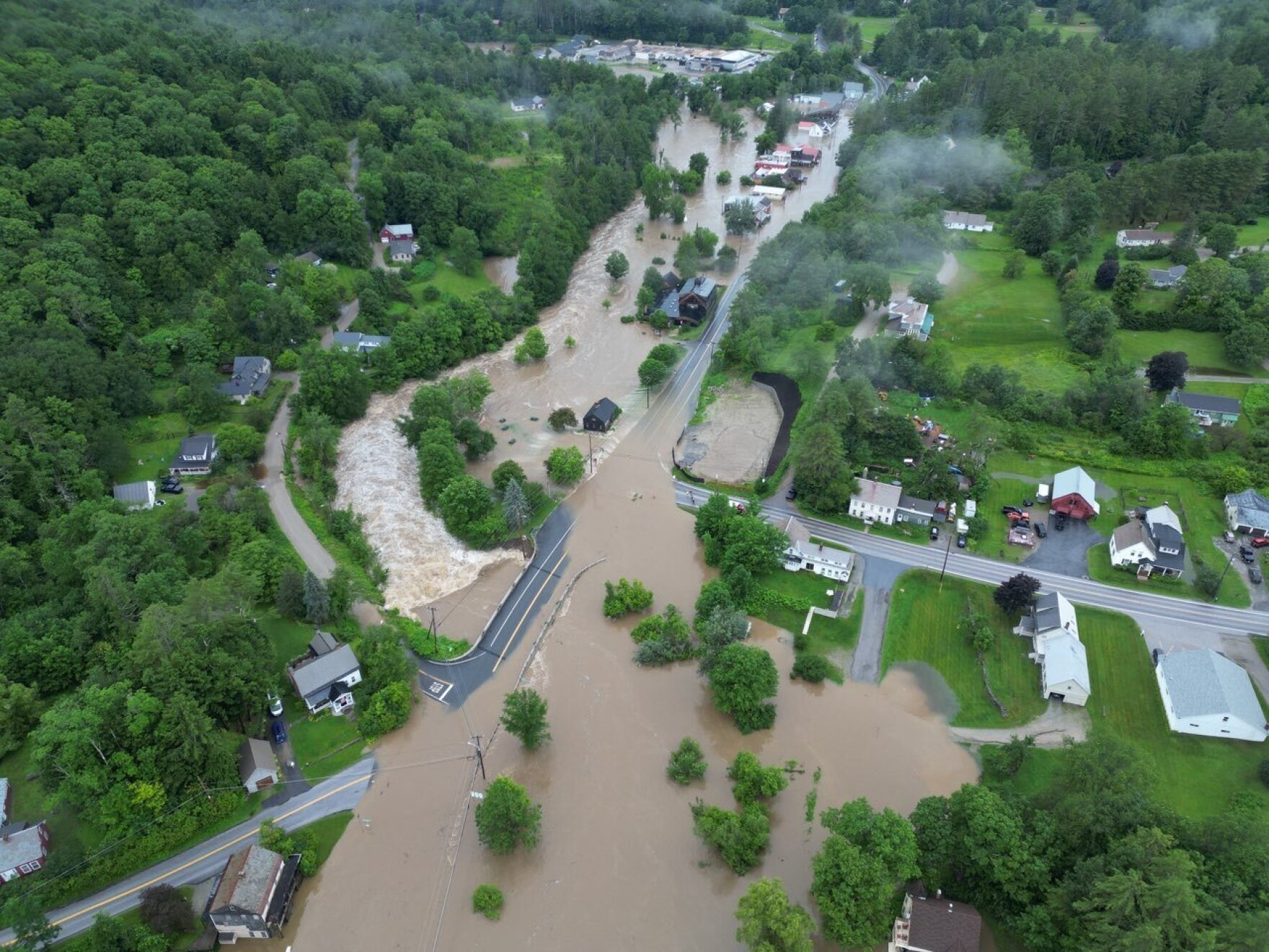 Vermont floods Roads closed, shelters open, officials respond