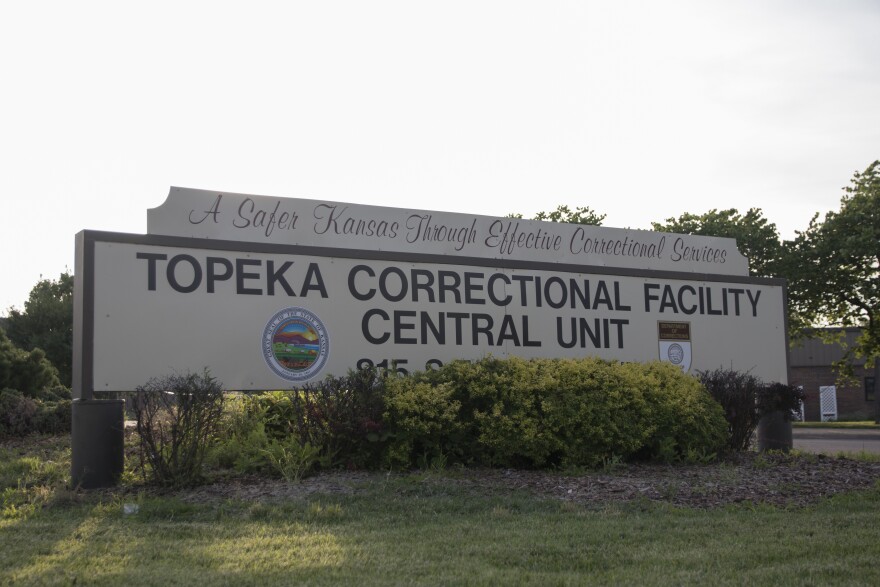 A photo of the sign outside of the Topeka prison