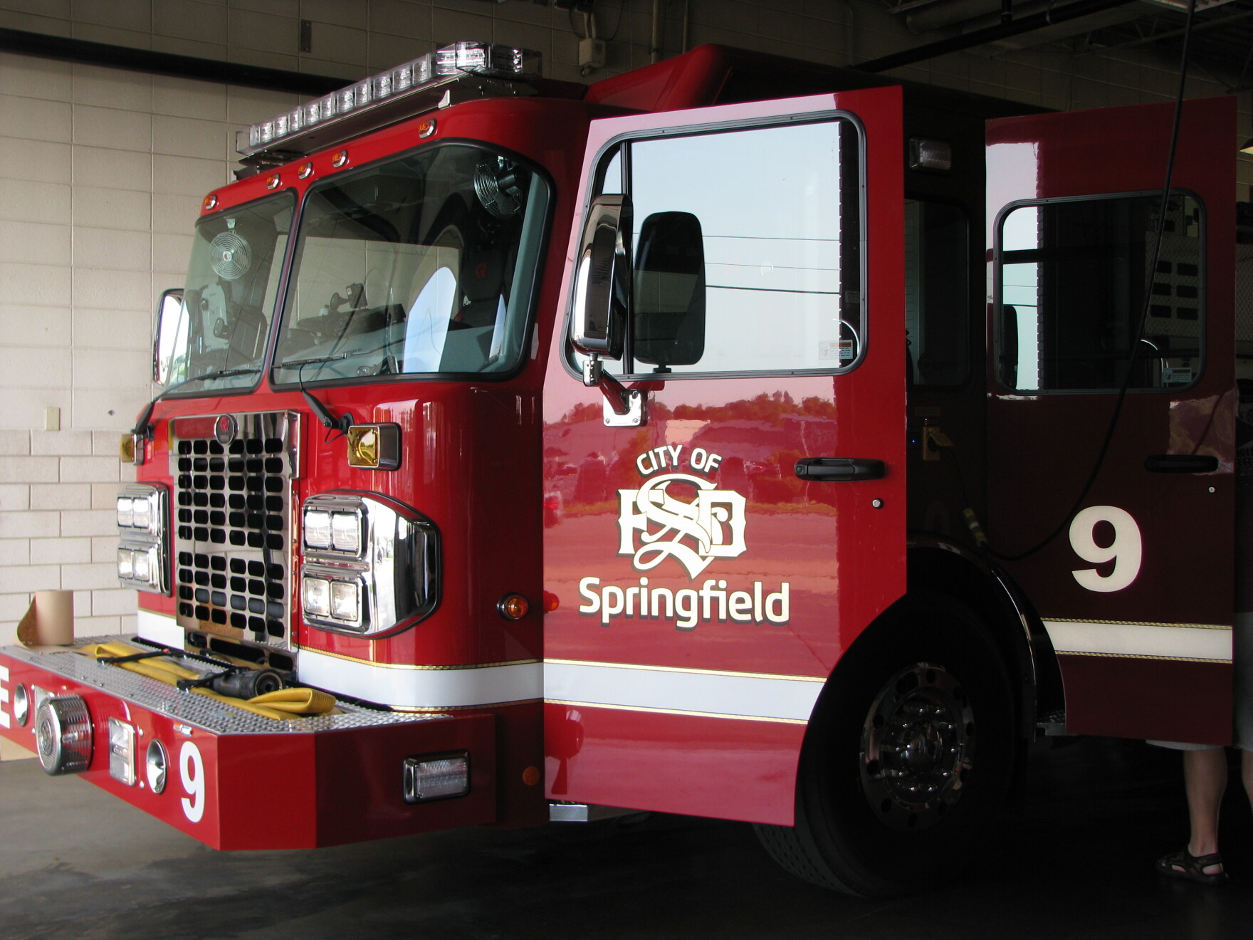Springfield Fire Dept. Introduces New Equipment to Community