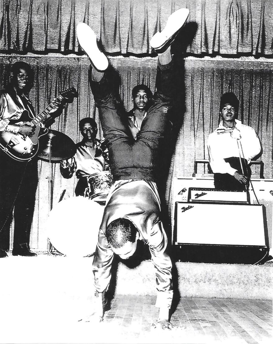 smart_brothers_band_2.jpg