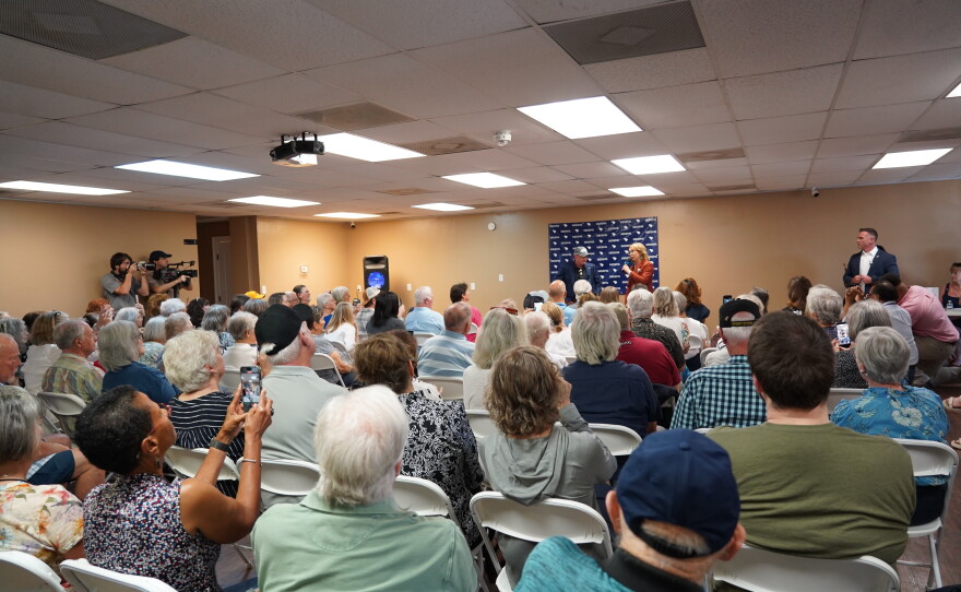 Possible 2028 Democratic presidential candidate Arizona U.S. Sen. Mark Kelly and his wife, Gabby Giffords, spoke with voters in Mauldin, S.C., on Friday, Oct. 2, 2026.