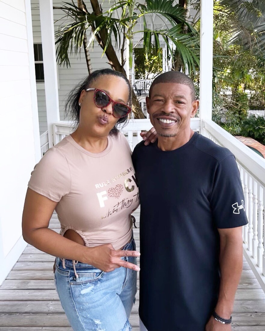 Muggsy Bogues with wife Kim.