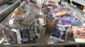 Meal packs at Evans High School. Photo: Danielle Prieur