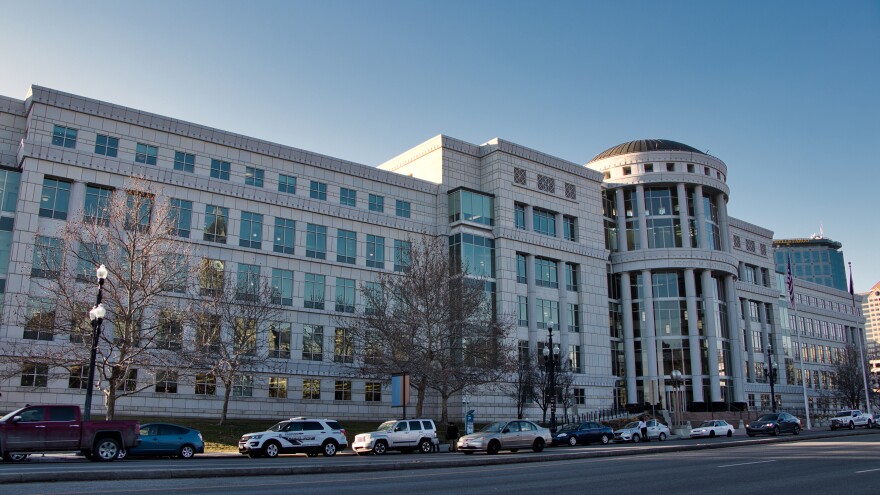 Photo of Matheson Courthouse.