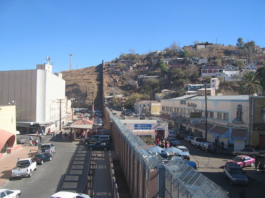 Border_0.jpg