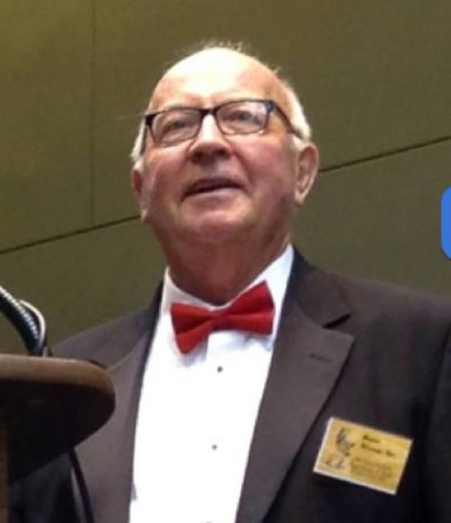 Dave Nixon, Sr. served as a long-time host of the Little Yellow Dog Auction