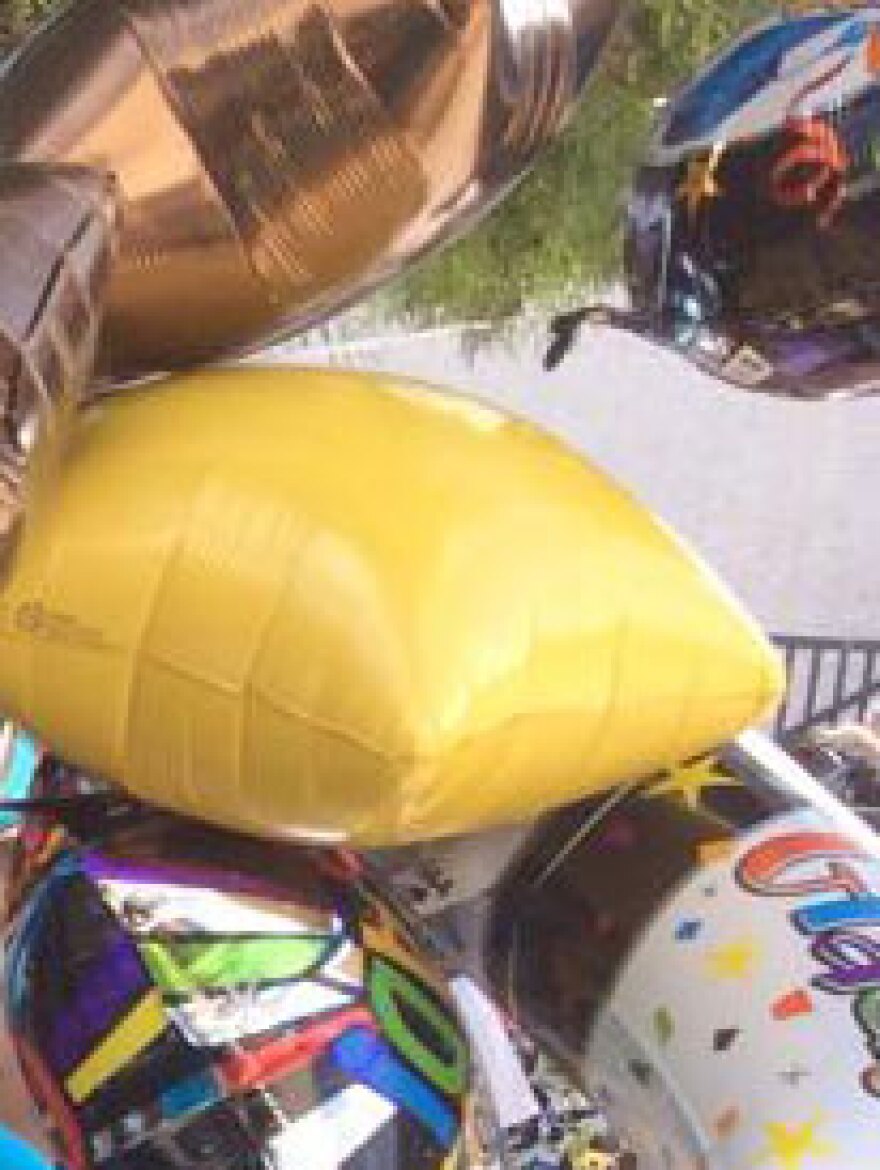 mylar balloons