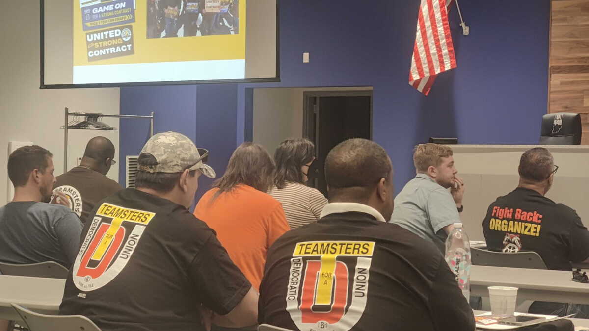 Indiana Teamsters prepare for possible strike at UPS as negotiations near final stretch - Vimarsana News