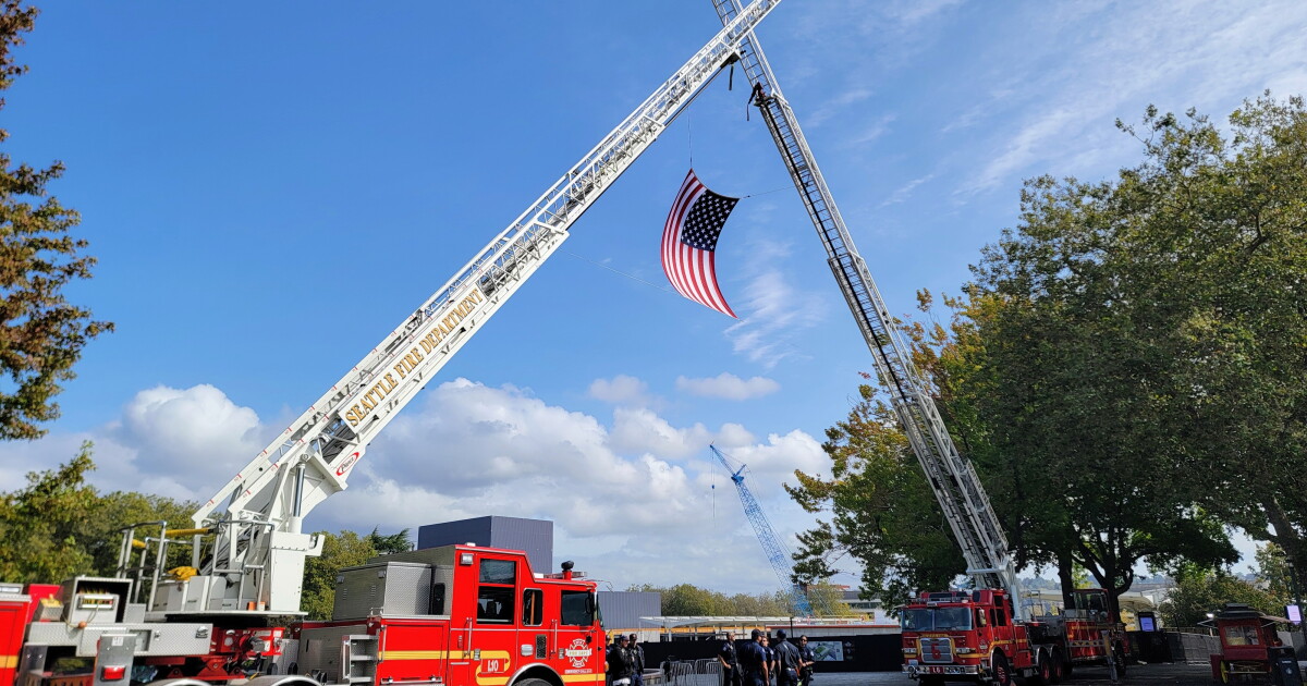 Seattle city leaders honor 9/11 victims, first responders on 25th anniversary