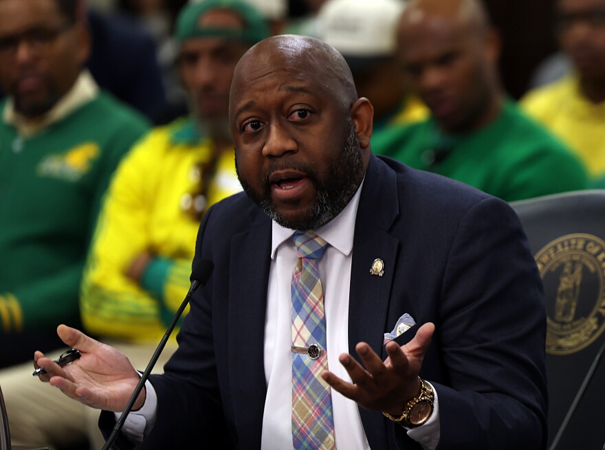 FRANKFORT, April 1 – House Minority Whip Joshua Watkins, D-Louisville, presents committee changes to Senate Bill 185, an act related to Kentucky State University, during Wednesday’s House Committee on Appropriations and Revenue meeting.