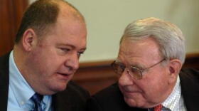 House Minority Floor Leader Jeffrey Hoover, left, confers with Minority Caucus Chair Bob DeWeese.