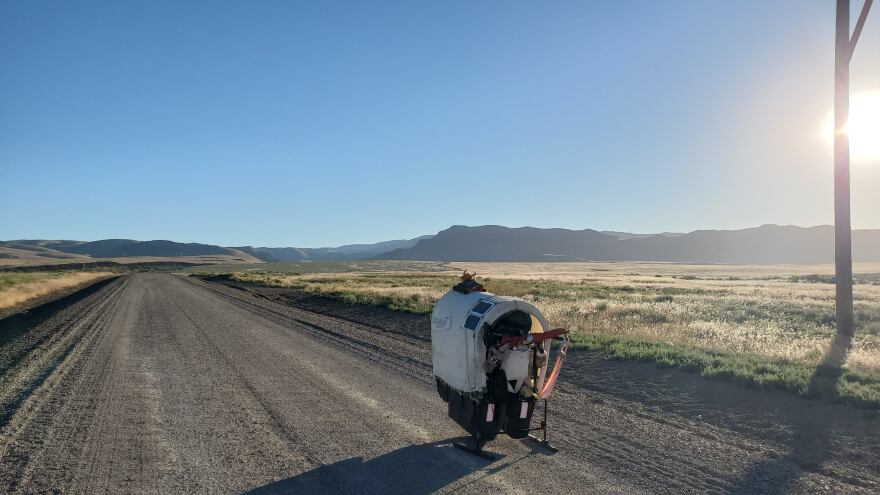 Martin's modernized covered wagon he pushed over 2,400 miles.
