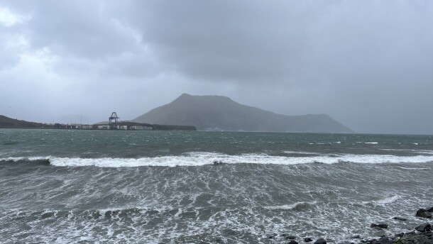 The Fishing Vessel Confidence reporter 35-45 knot winds from the northwest and 14-18 feet waves from the west, dangerous conditions, especially for a ship experiencing any sort of engine troubles.