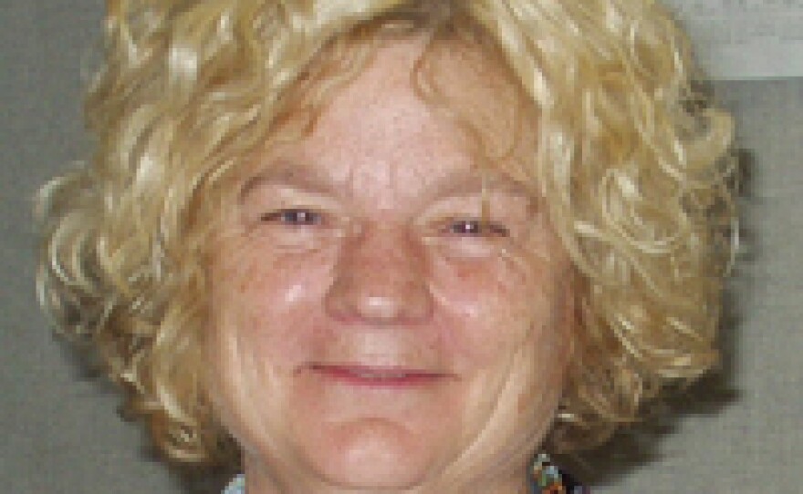 Beth Custer