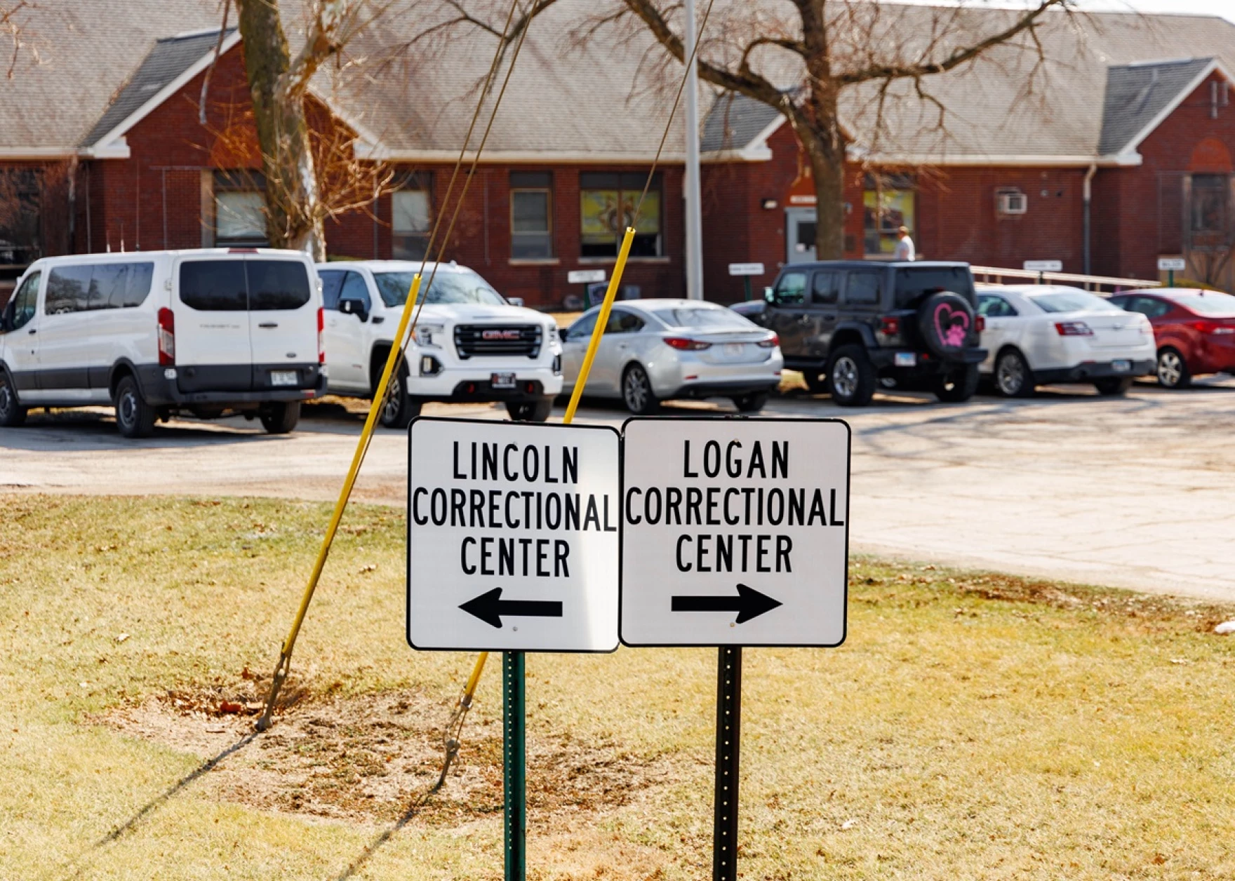 Lincoln and Logan County officials slam state plans to close Logan Correctional Center