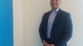 Dr. Ferdy Santiago