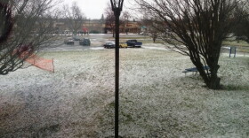 Light dusting of snow in the city of Buffalo Wednesday morning