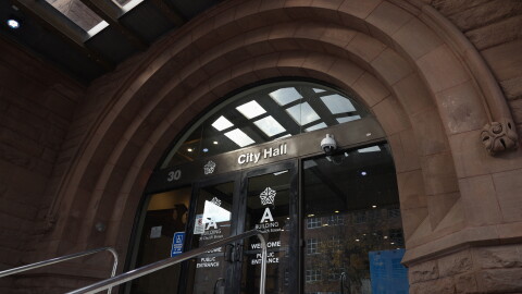 Rochester City Hall .