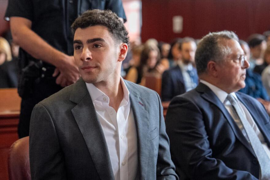 Luigi Mangione appears for a pre-trial hearing at Manhattan Criminal Court in New York, on Tuesday, Aug. 11, 2026. (David Dee Delgado/Pool Photo via AP)