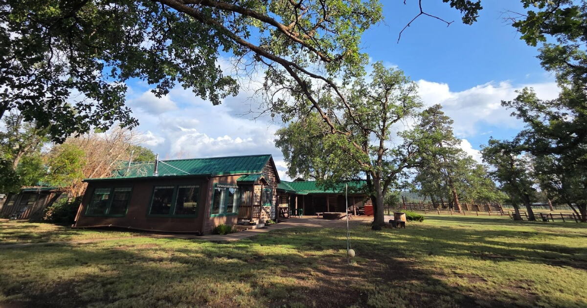 Hunnicutt Ranch Earth Notes: The Legacy of Hat Ranch