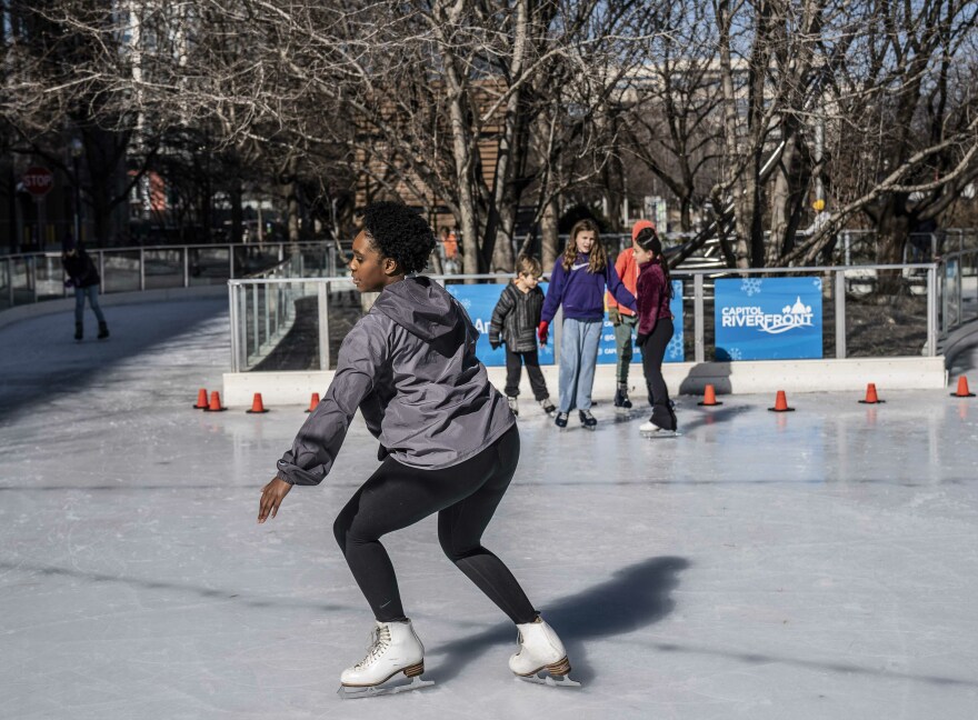 Howard University students form America's first HBCU figure skating